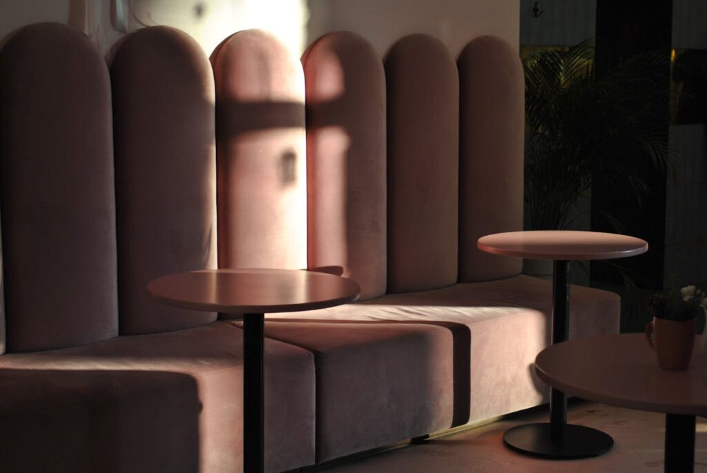 Hoe hospitalitybedrijven online oplossingen gebruiken om hun operatie te optimaliseren